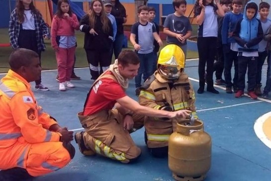 Corpo de Bombeiros em Andradas realiza palestra sobre prevenção de acidentes corpo-de-bombeiros-em-andradas-realiza-palestra-sobre-prevencao-de-acidentes-628636feeb14e.jpg