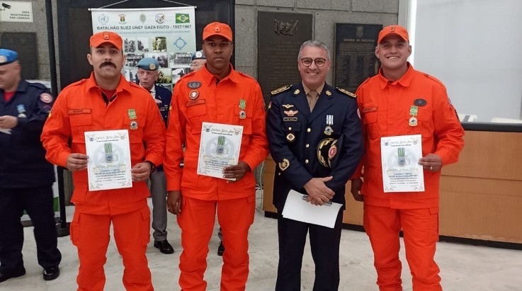 ABERGS e Coordenador recebem menção honrosa em homenagem ao Dia do Boina Azul