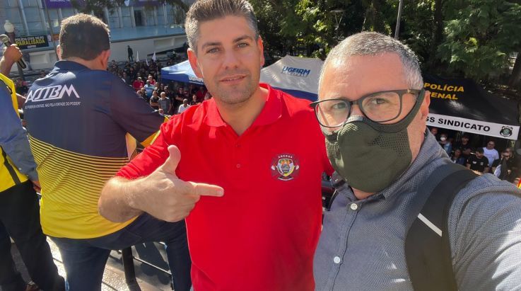 ABERGS repudia os 6% proposto pelo Governo do Estado e participa de manifestação em frente ao Piratini