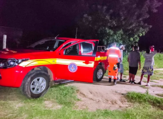 Grupo de amigos se perde em mata e é resgatado pelos bombeiros em Januária grandemina.png