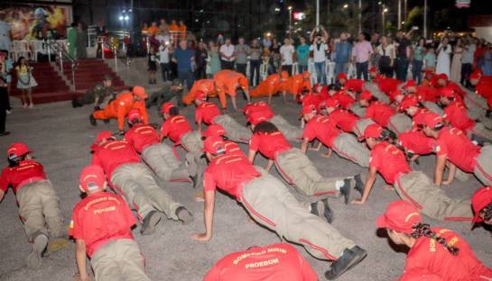 Corpo de Bombeiros Militar realiza formatura de 250 adolescentes no Projeto Bombeiros Mirins corpo-de-bombeiros-militar-realiza-formatura-de-250-adolescentes-no-projeto-bombeiros-mirin.jpg