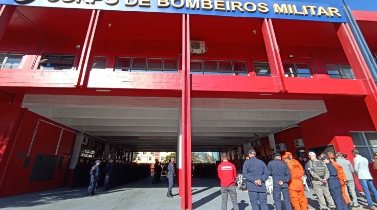ABERGS prestigia passagem de Comando no 1° BBM