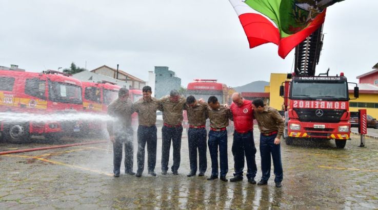 20 anos da emancipação do CBMSC são comemorados em solenidade na Capital