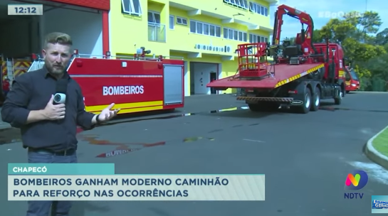 Vídeo: Bombeiros de Chapecó ganham caminhão multifuncional inspirado na Alemanha caminhaoscmoderno-.png