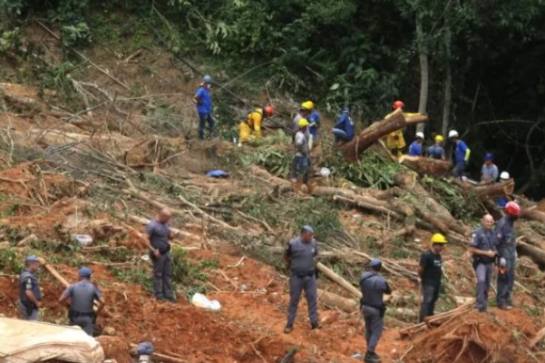 SP: Bombeiros interrompem buscas no litoral por questões de segurança tragediasp-.png