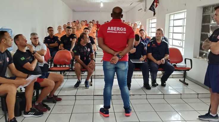 ABERGS participa de aula inaugural do 1° CMAUT do CBMRS