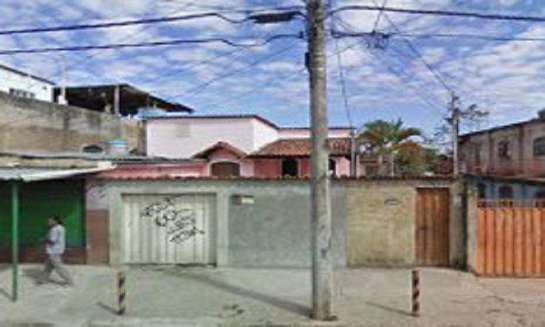 Bombeiros resgatam famílias ilhadas após forte chuva em Belo Horizonte casa-rua-rio-grande-minaslandia-1-50973.jpg