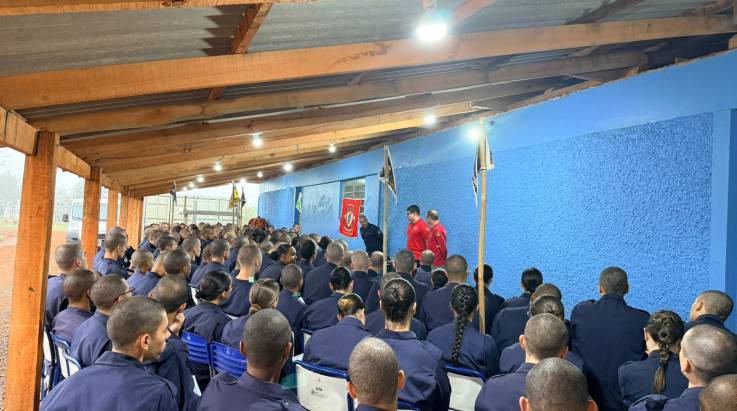 ABERGS realiza visita institucional à turma de Soldados Temporários Bombeiro Militar em formação